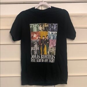 Jonas Brothers Graphic Tee - Black